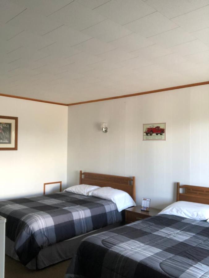 Firehouse Inn Сент-Игнас Экстерьер фото