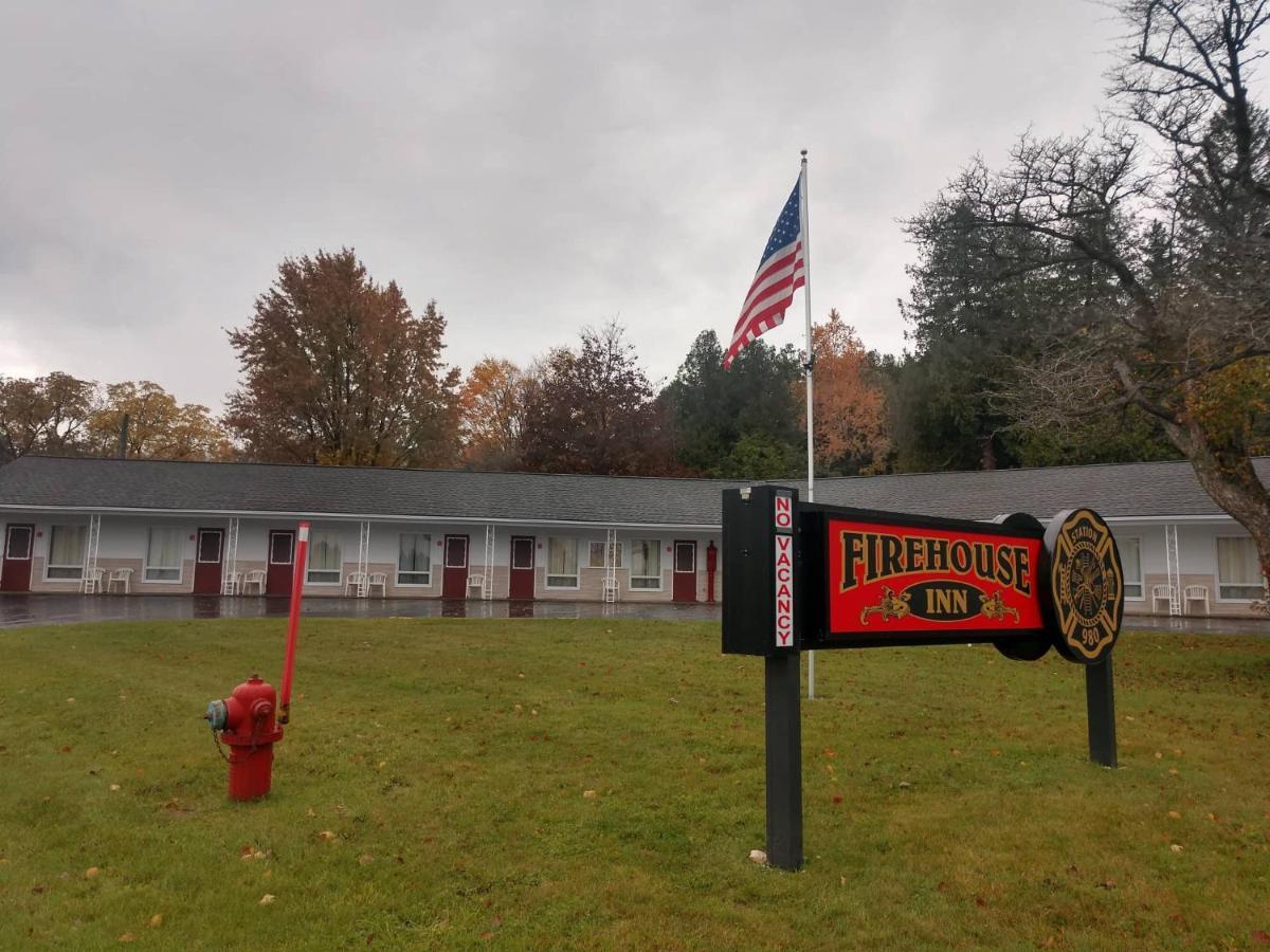 Firehouse Inn Сент-Игнас Экстерьер фото